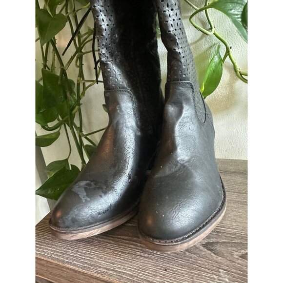 Black Perforated Mid-Calf Boots with Lace-Up Back – EU 40 - Picture 6 of 12